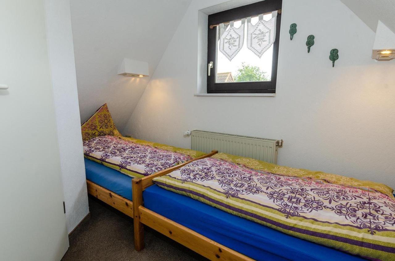 3-R-Ferienwohnung-Fuer-3-Personen-In-Schaprode-Auf-Ruegen-Zi4 Dış mekan fotoğraf